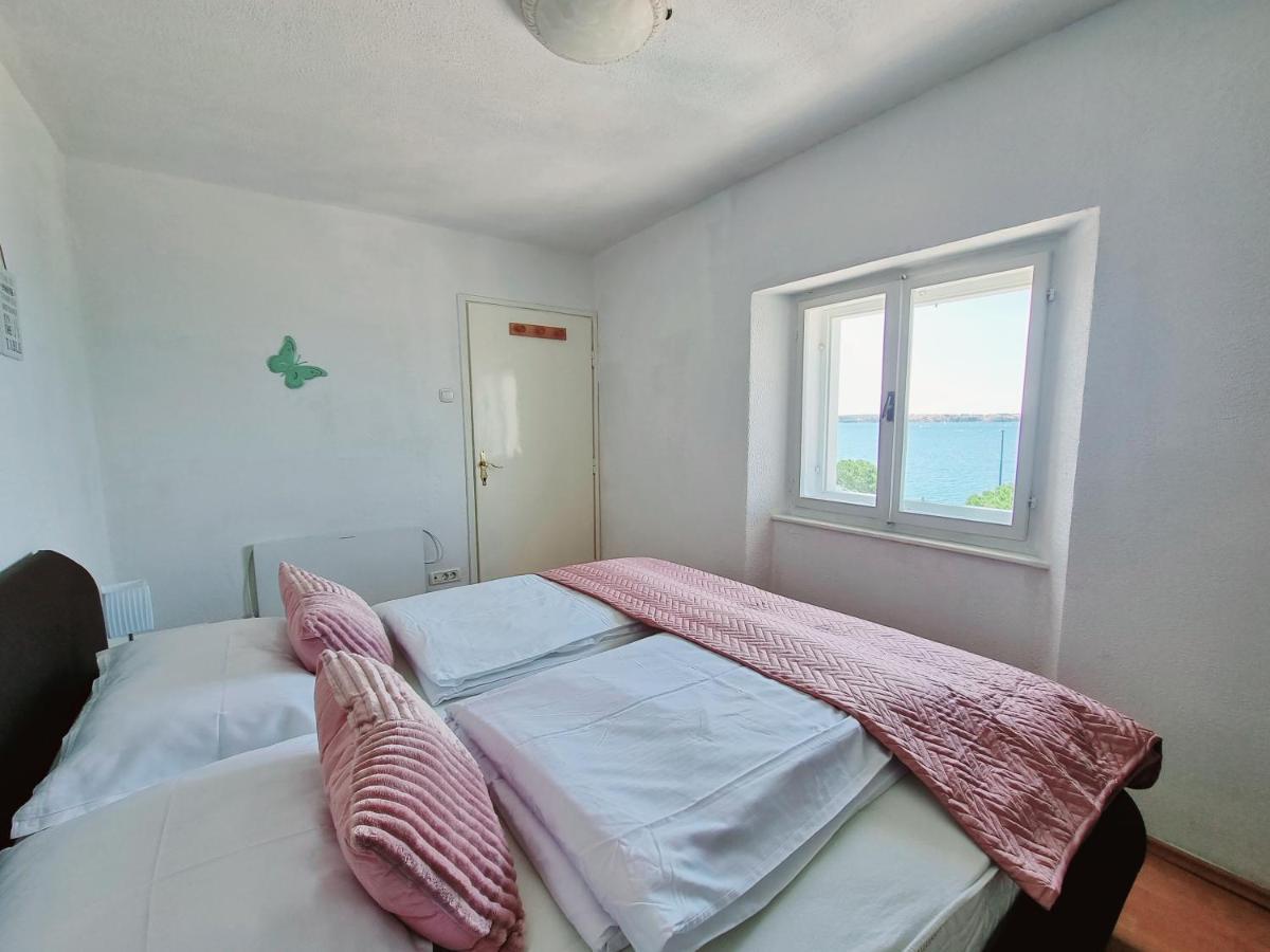 Sea View Apartmán *